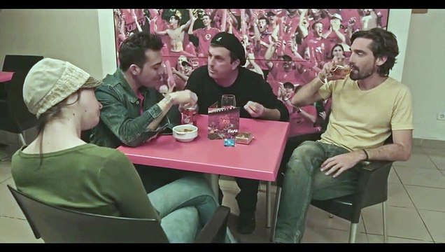 Una función para olvidar Tráiler