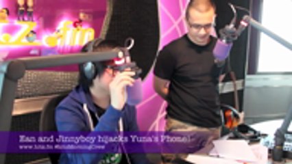 Ean and Jinnyboy hijack Yuna's Phone!