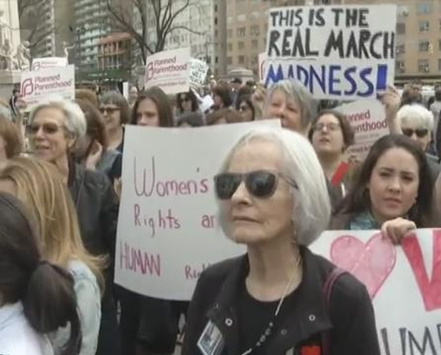 Rakyat bangkang cadangan Donald Trump hukum wanita gugur anak