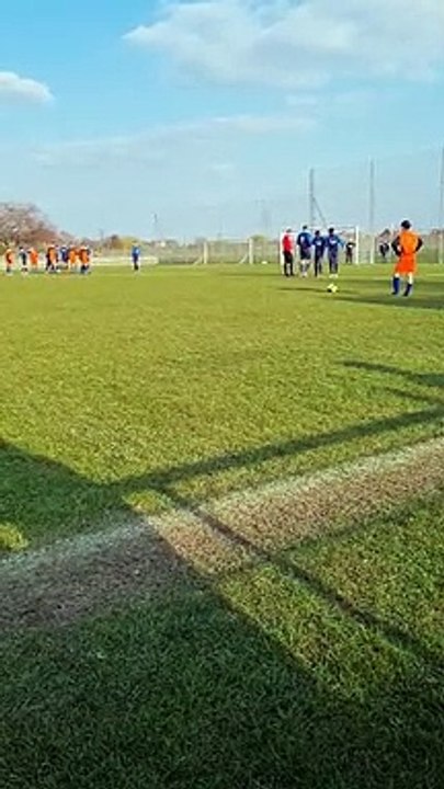 LE BUT DE LA VICTOIRE DES SENIORS SINOIS CONTRE ROUSIES EN CHAMPIONNAT