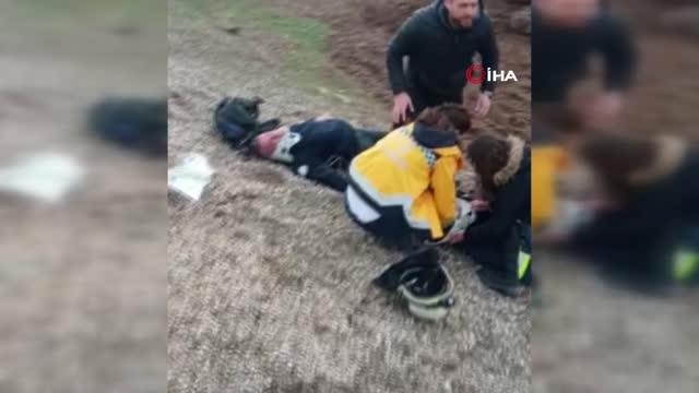 Eskişehir'de servis otobüsü ile otomobil kafa kafaya çarpıştı: 3 ölü 3 yaralı- Kaza yerine giderken takla atan itfaiye aracındaki 2 kişi yaralandı