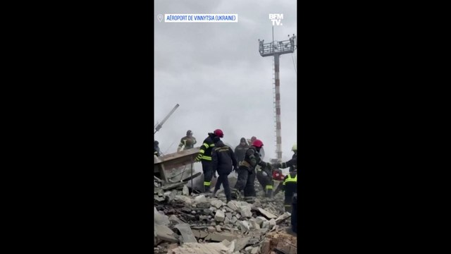 Guerre en Ukraine: les images de dégâts à l'aéroport de Vinnytsia, détruit par des frappes russes