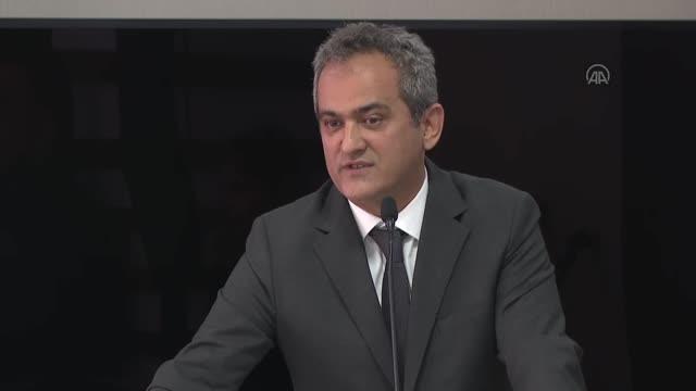 Bakan Özer: Özel eğitim materyallerini Milli Eğitim Bakanlığı dışarıdan satın almıyor