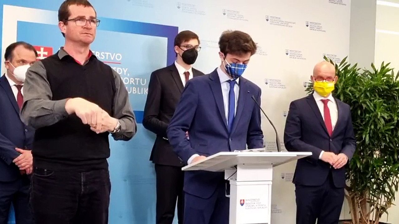 ZÁZNAM: B. Gröhling: Maturity sa uskutočnia, s prípravou študentom pomôže manuál