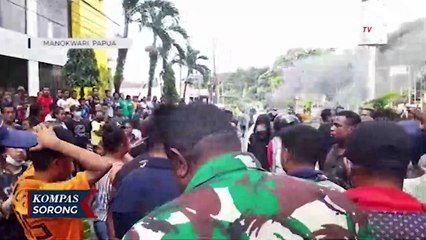 Diduga Dampak Ujaran Kebencian Sejumlah Warga Di Manokwari Kembali Blokade Jalan