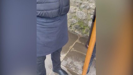 Tesettürlü kadınları içeri almadıkları iddia edilen restorana soruşturma