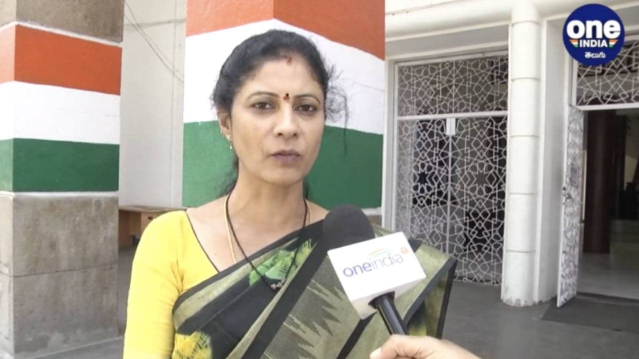 Ravali Reddy Remarks On Mahila Bandhu KCR.. 3 రోజులు తమాషా | Oneindia Telugu