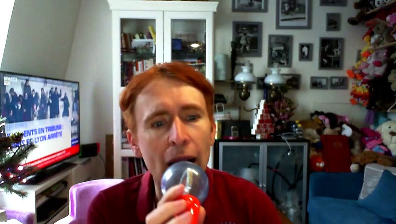 Wiwi égratigne "les choses invisibles"