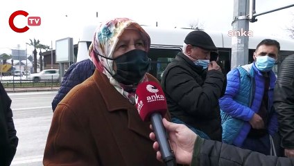 İzmir TMO'da metrelerce kuyruk: 'Hiçbir şey alamadan gidiyorum'