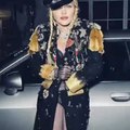 VOICI SOCIAL - Madonna méconnaissable sur des clichés sans filtre, ce détail qui a choqué les internautes