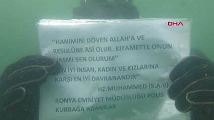 BUZU KIRIP DALDIKLARI GÖLDE 'KADINLAR GÜNÜ' MESAJI VERDİLER