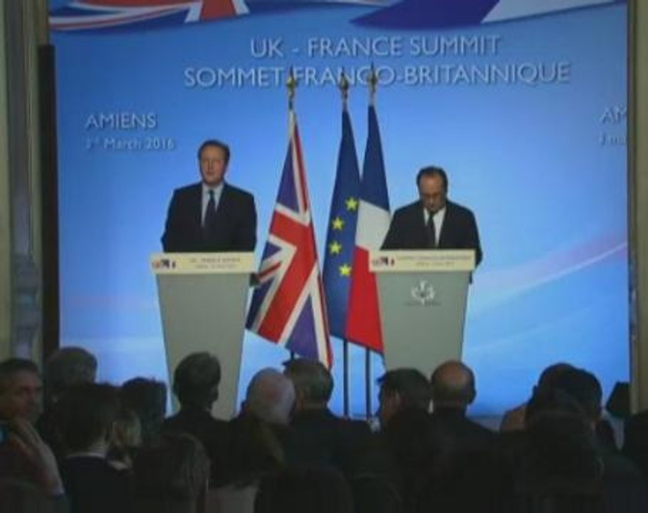 Francois Hollande warns Brexit will have 'consequences'