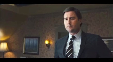 Un funeral de muerte Clip (6)