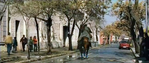 El baile de la victoria Clip (2)