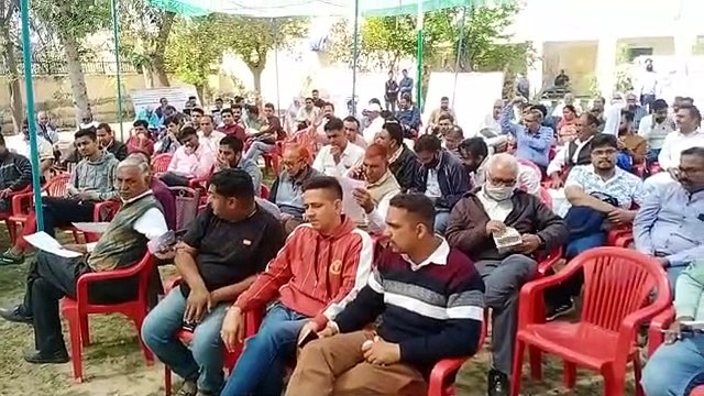 नगर परिषद की नीलामी में 28 भूखंड 6 करोड़ में बिके