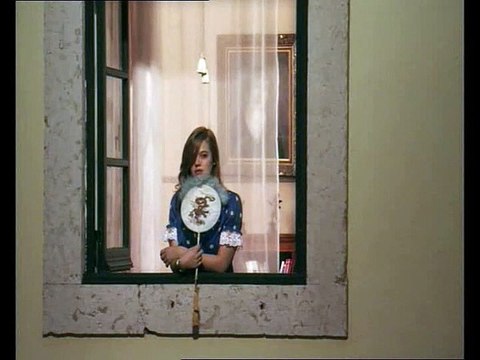 Singularidades de una chica rubia Tráiler VO