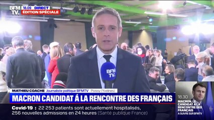 Emmanuel Macron à Poissy pour sa première rencontre avec les Français en tant que candidat à sa réélection