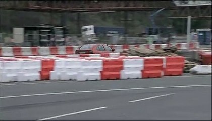 Tiro en la Cabeza Clip (3)