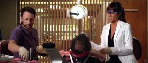 Quero Matar Meu Chefe Trailer (2) Legendado