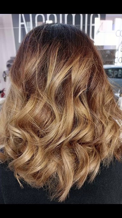 Passer de brune à blonde coloriste aix en provence