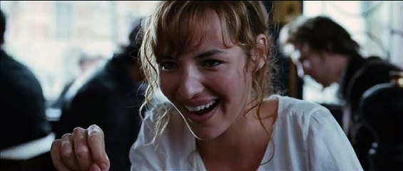 Un feliz acontecimiento Clip (2)