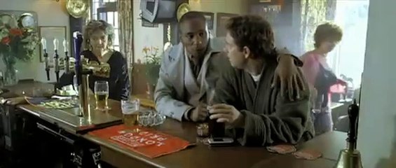 O Guia do Mochileiro das Galáxias Trailer (2) Original