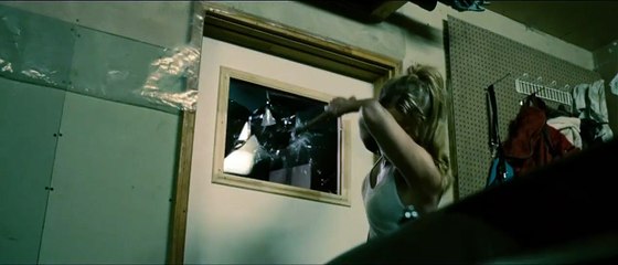 A Última Casa da Rua Trailer (2) Original