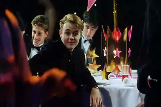 Buscando a Alibrandi Tráiler VO