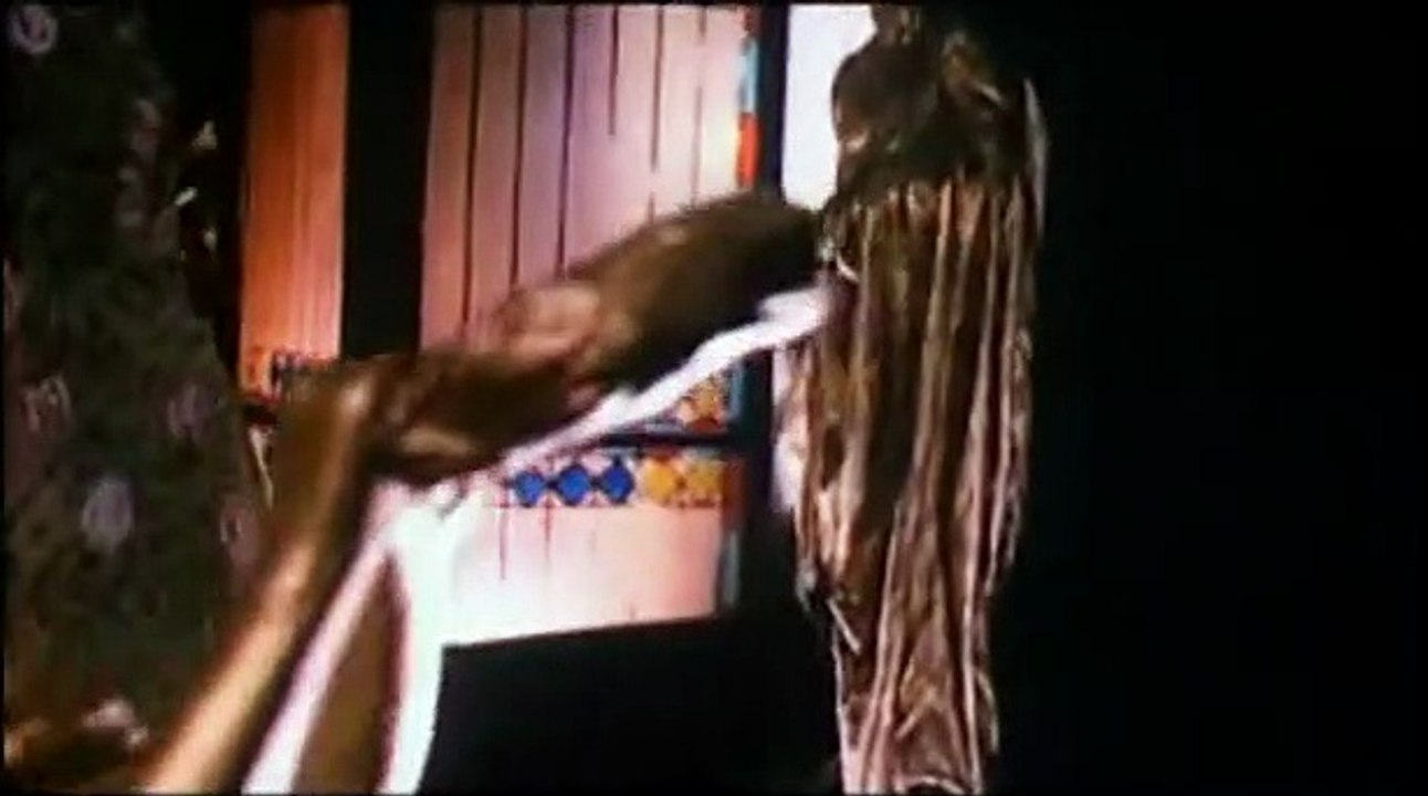 Insomnio Tráiler VO