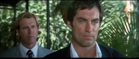 007 Licencia para matar Tráiler VO