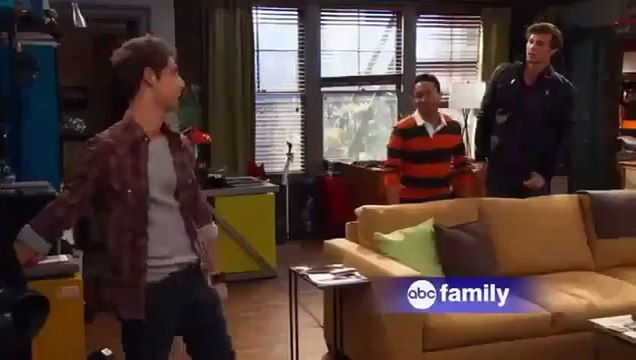 Papá canguro Tráiler VO