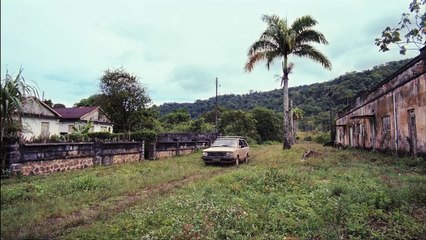 A Coleção Invisível Trailer Dublado