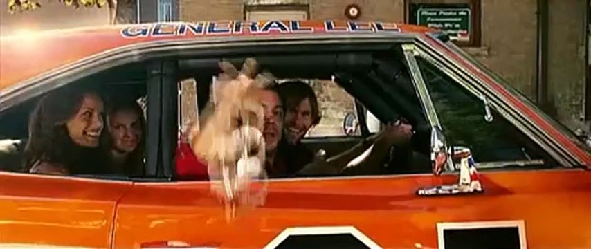 Dos chalados y muchas curvas Tráiler VO