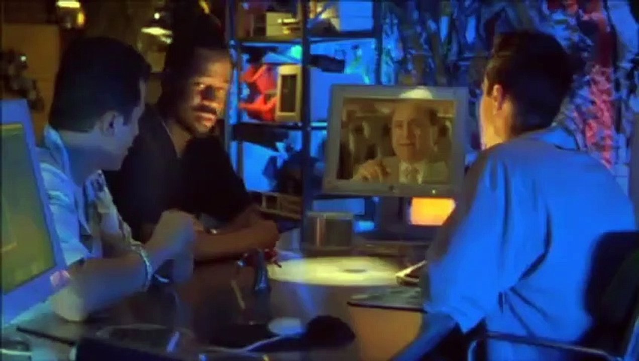 O Que Mais Pode Acontecer? Trailer Original