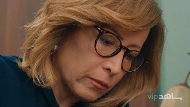 على حافة النسيان: ليلى تكتب رسالة لنفسها قبل اصابتها بالزهايمر شاهدوا #عروس_بيروت الآن وتابعوا الحلقات الجديدة 24 ساعة قبل عرضها على التلفزيون حصرياً على #ShahidVIP