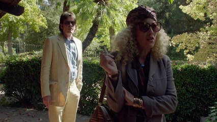 As Loucuras de Charlie Trailer Original