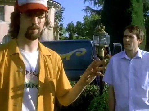 Un diploma muy caro Tráiler VO