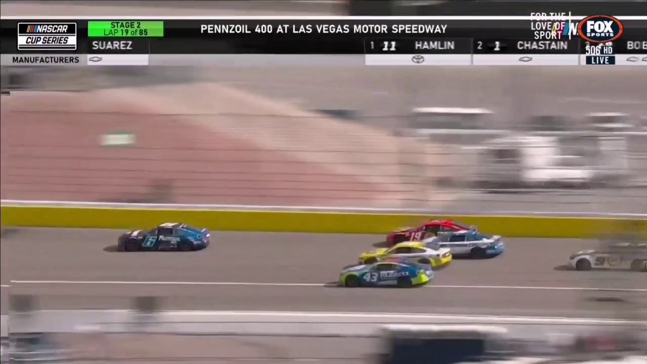 Nascar Cup Series Las Vegas 2022 Race Jones Epic Crazy Moment Overtake and Bell Bumpy Car Spin