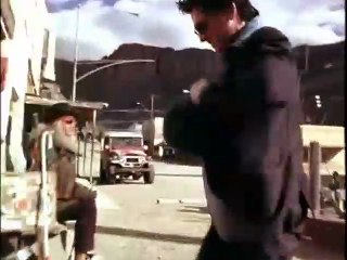 Giro al infierno Tráiler VO