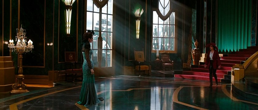 Oz: Un mundo de fantasía Clip (3)