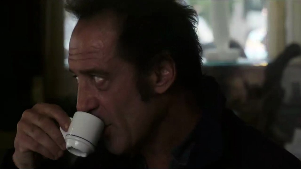 Bastardos Trailer Legendado