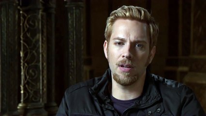 Thor: O Mundo Sombrio Entrevista (5) Original - Zachary Levi