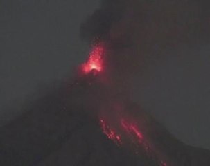 Volcano near Guatemalan capital enters eruptive phase
