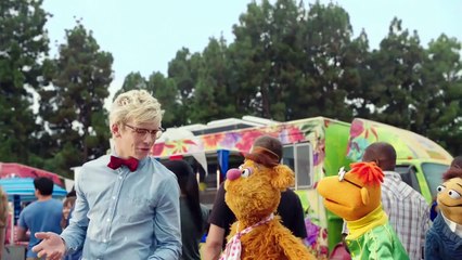 Muppets 2 - Procurados e Amados Teaser Dublado "Guerra de Trailer de Comida"