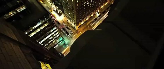 Namoro ou Liberdade Trailer Original Proibido para Menores