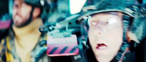 No Limite do Amanhã Trailer Original