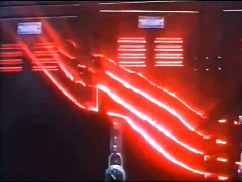 Pesadilla en Elm Street 4 Tráiler