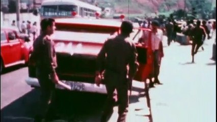 Democracia em Preto e Branco Trailer Original