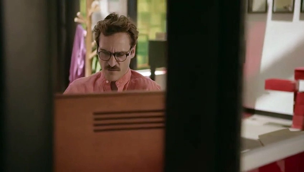 Her Tráiler VO