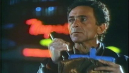 Asesinato en el callejón del Arco Iris Tráiler VO